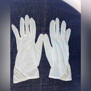 Vintage lace gloves, size small